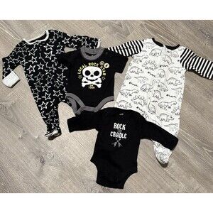 Baby Boy Clothes 0-3M & 6-9M Bodysuits Old Navy, Cloud Island,  Wonder Nation
